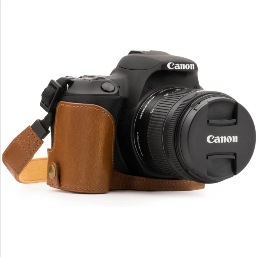 🎉Host Pick🎉 NIB MegaGear Ever Ready Leather Camera Half Case